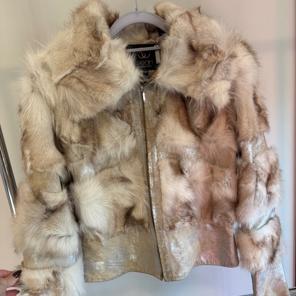 White Fox Fur with Silver leather jacket Size Medium - Picture 1 of 7